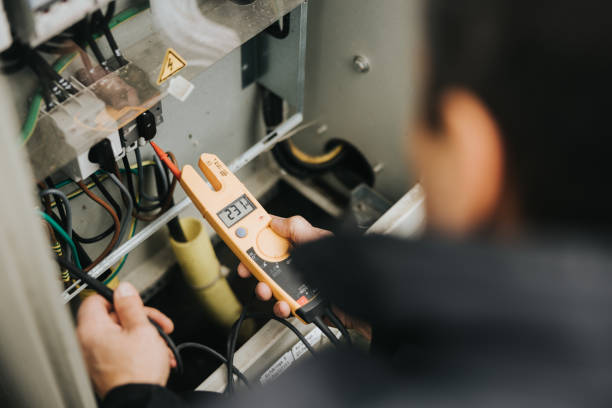 Best Local Electrician Companies  in Bannockburn, IL