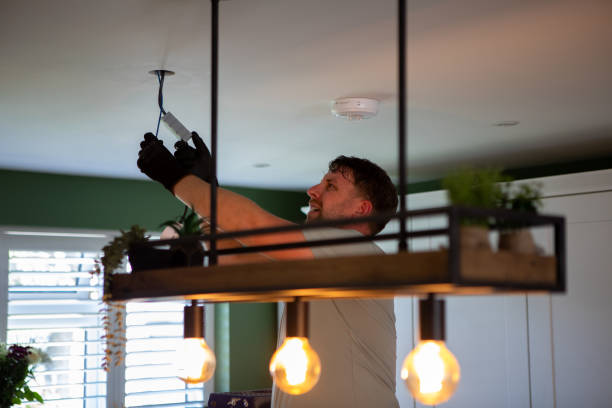 Best Affordable Emergency Electrician  in Bannockburn, IL